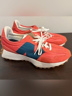 New Balance Kids Coral and Blue Lace-Up Sneakers